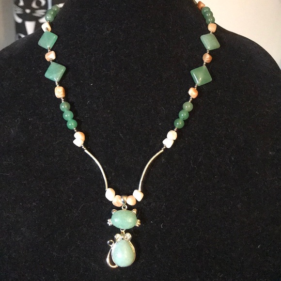 Handcrafted Green Aventurine Cat Necklace - Picture 2 of 5